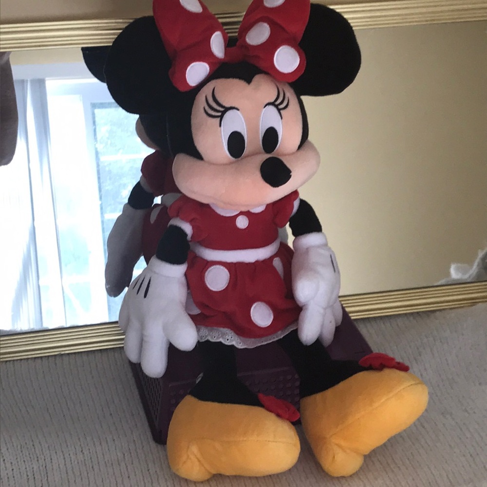 Minnie Mouse stuff animal